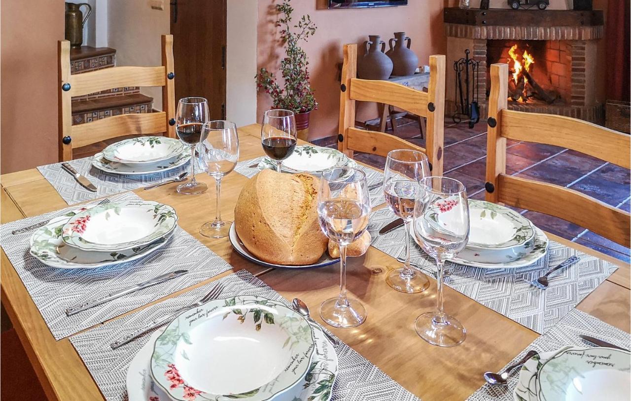 Awesome Home In Algatocín Екстериор снимка
