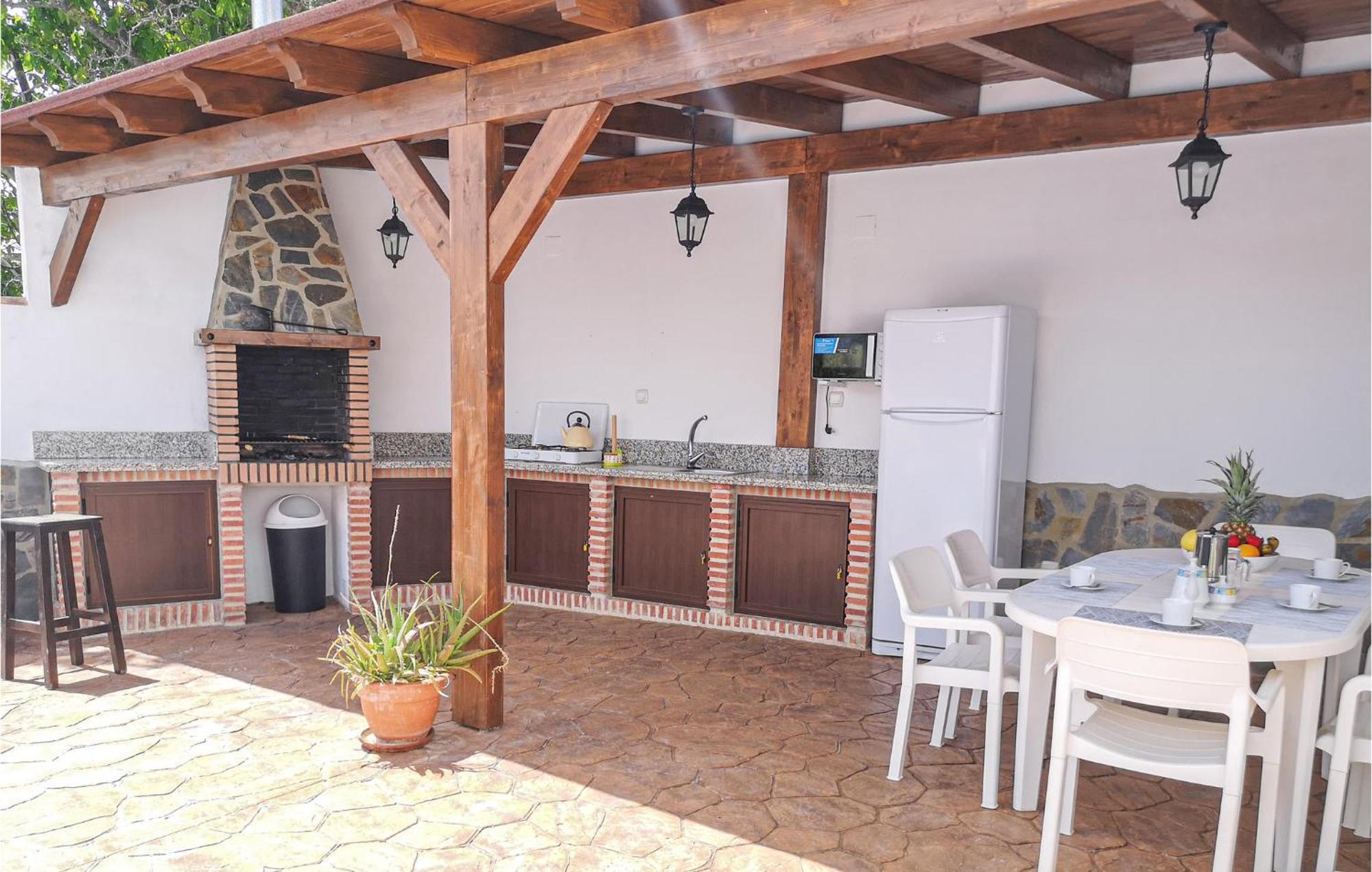 Awesome Home In Algatocín Екстериор снимка